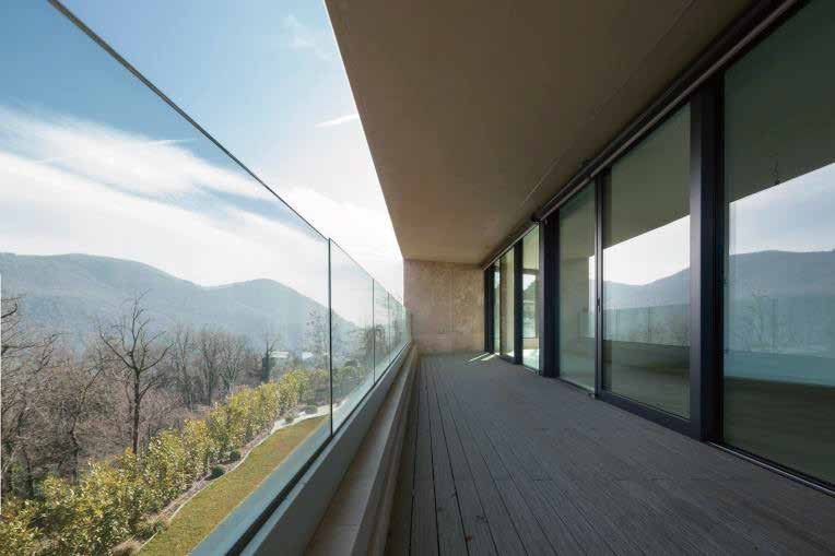 Commercial Glazing | Robust · All Glass, All Doors, All Styles | Big ...